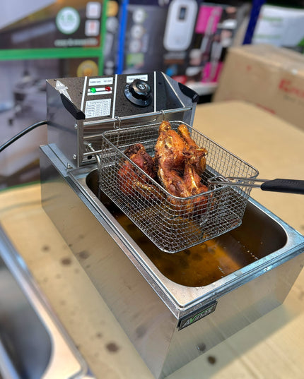 Lot Imported Avinas 6.8L Electric Deep Fryer