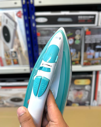 Geepas Cord & Cordless Steam Iron GSI 24015