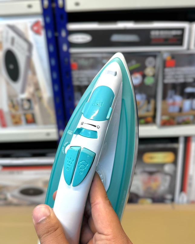 Geepas Cord & Cordless Steam Iron GSI 24015