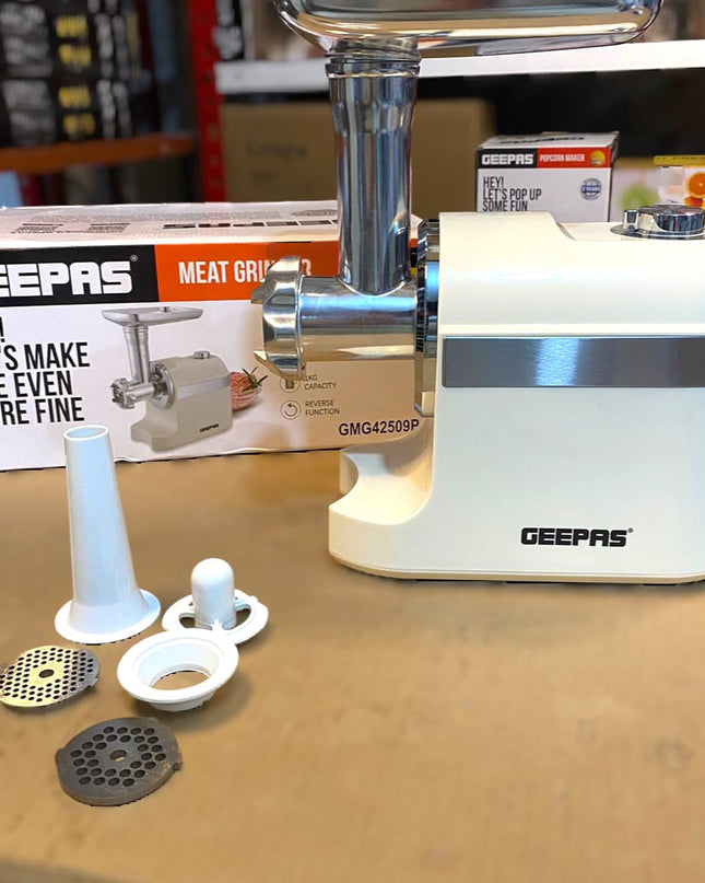 GEEPAS Meat Grinder 42509
