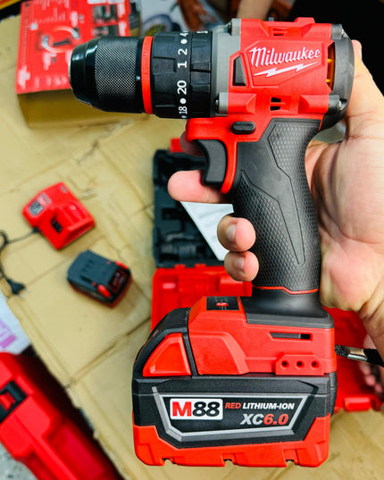 MILWAUKEE 88v commercial  Hammer Drill & Driver