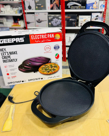 Geepas Electric Pizza Maker GPP3786P