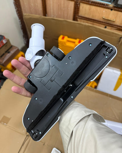 Geepas 2-in-1 Cordless Low-Noise  Vacuum Cleaner