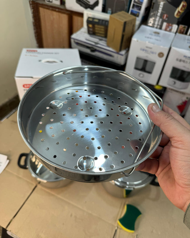 lot imported AUTOMATIC PRESSURE COOKER 7 & 5 litter