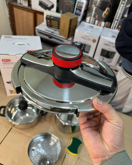 lot imported AUTOMATIC PRESSURE COOKER 7 & 5 litter