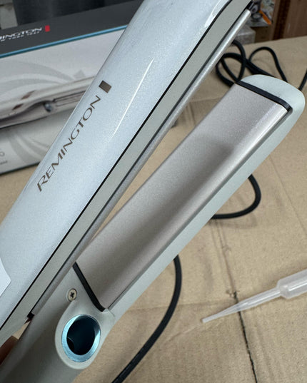 USA Remington hydra luxe pro steam straightener