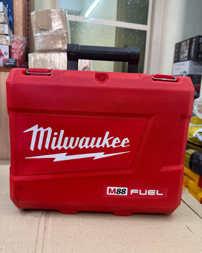 Milwakee Brushless Angle Grinder with 88V battery {5inces}