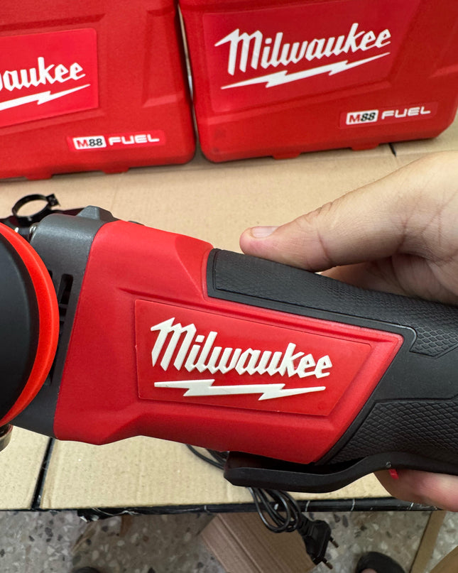 Milwakee Brushless Angle Grinder with 88V battery {5inces}