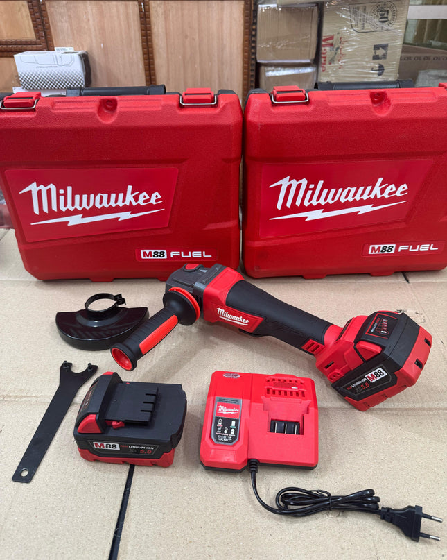 Milwakee Brushless Angle Grinder with 88V battery {5inces}