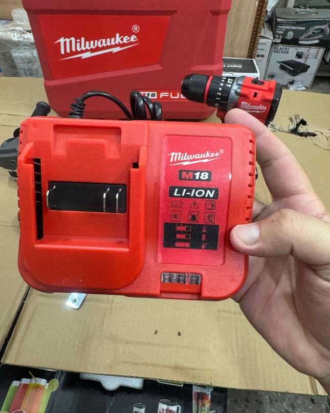 Milwaukee 2 in 1 m18 fuel drill & grinder