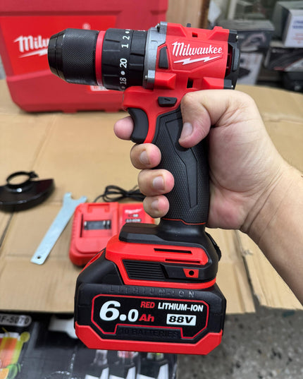 Milwaukee 2 in 1 m18 fuel drill & grinder