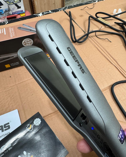 Geepas professional wet & dry hair straightener GHS 86050N