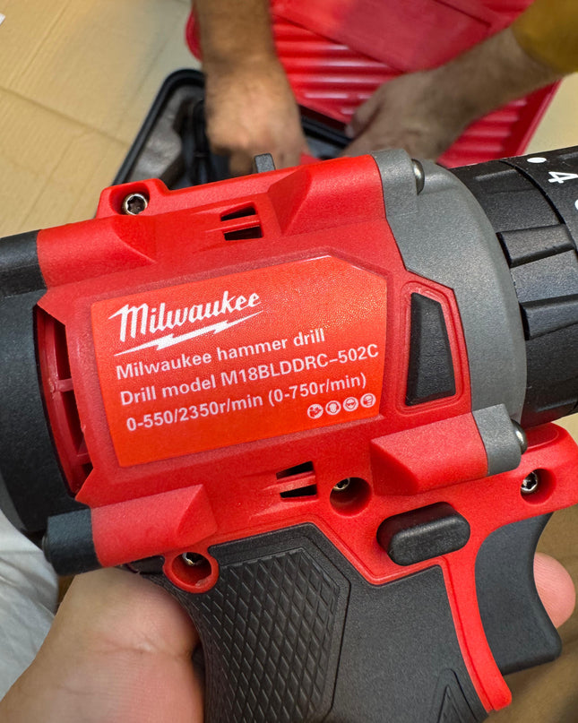 Milwaukee 2 in 1 drill & impact wrench