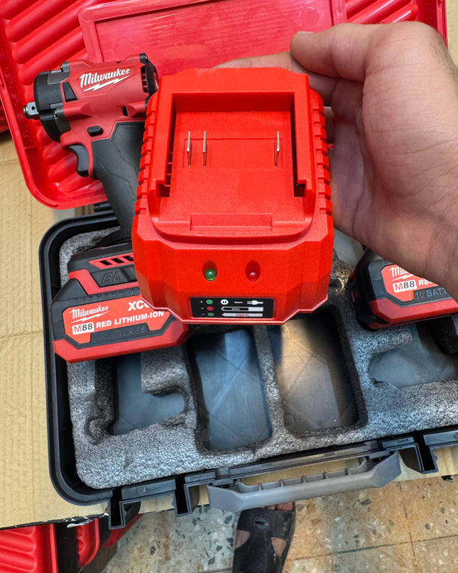 Milwaukee 2 in 1 drill & impact wrench