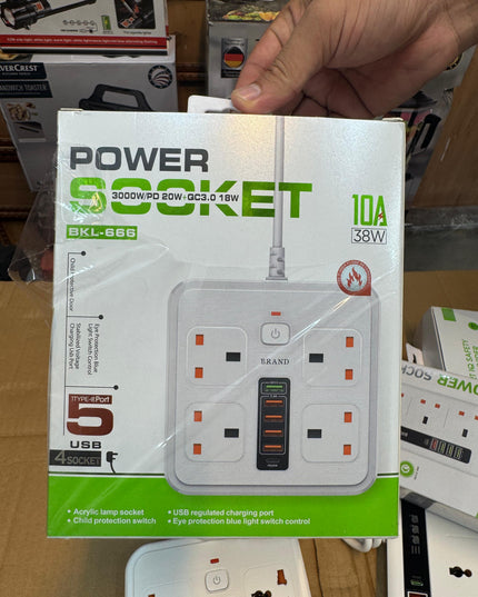 Good Quality Fireproof Extension Socket  Board with USB Ports