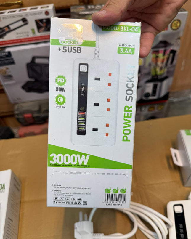 Good Quality Fireproof Extension Socket  Board with USB Ports