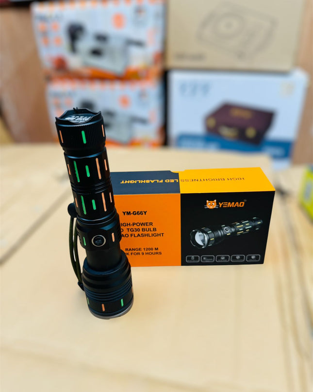 YAMAO 1200M  range torch & flash light