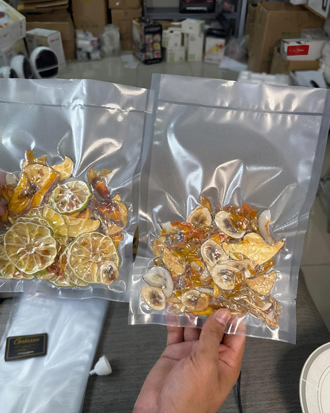 vacuum sealing machine