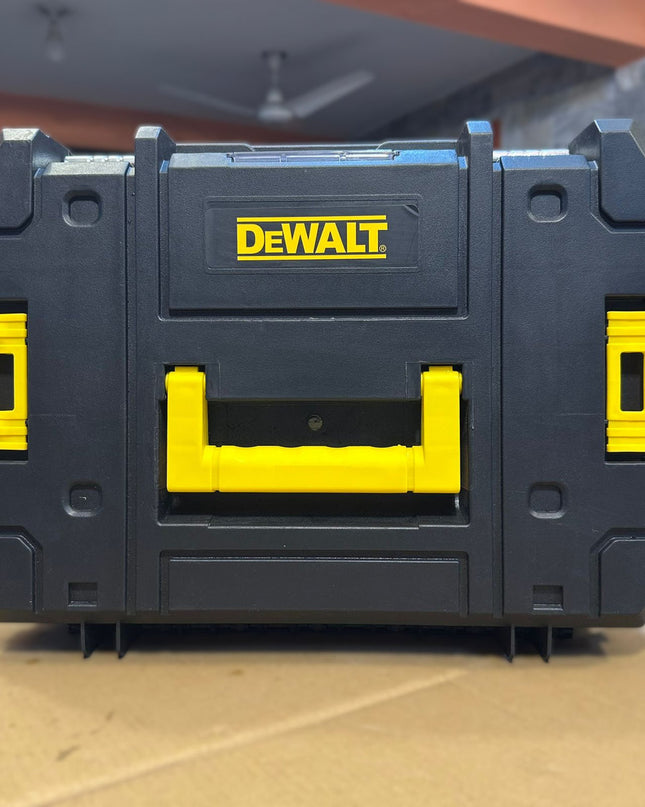 DeWalt Rechargeable Pressure Washer ( car & solar washer )