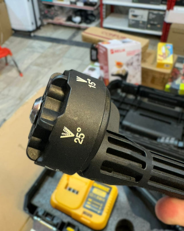 DeWalt Rechargeable Pressure Washer ( car & solar washer )