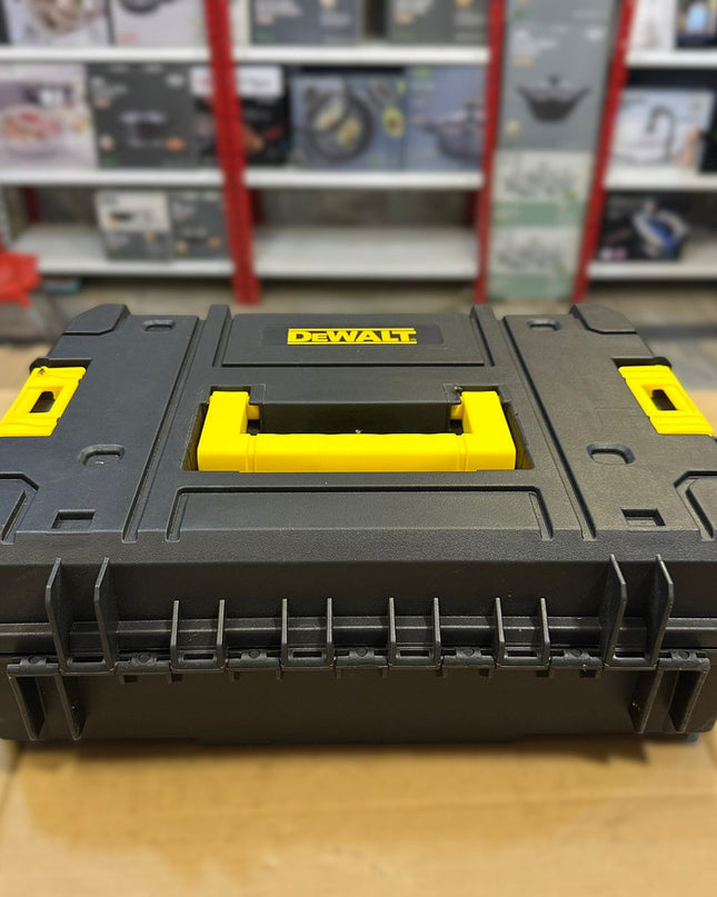 DeWalt Rechargeable Pressure Washer ( car & solar washer )