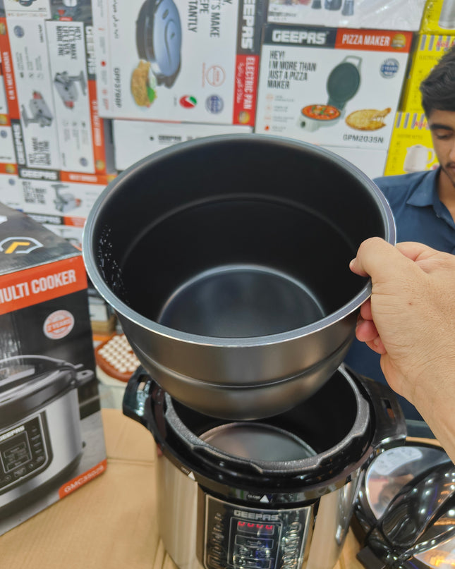 Geepas 8L Digital Multi Cooker ( pressure cookerp