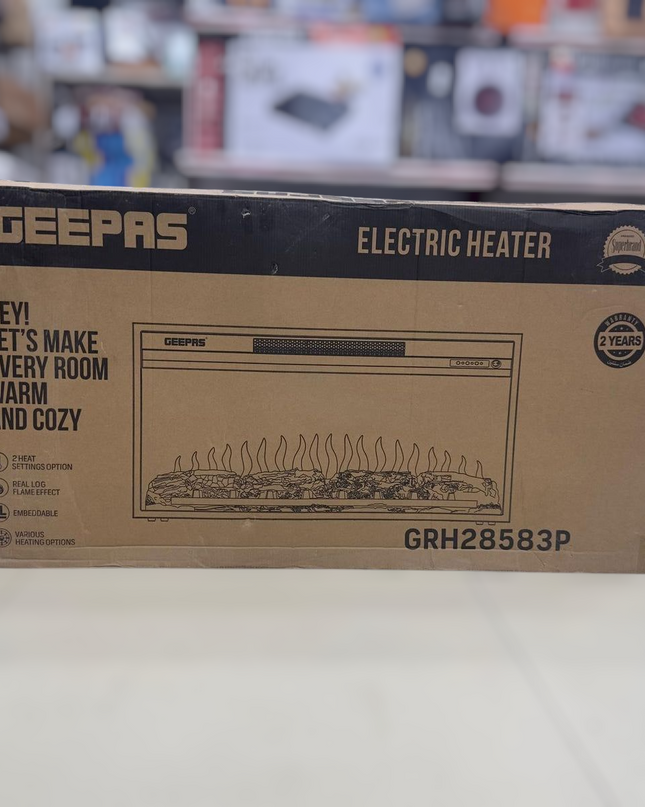 Geepas Real Log Flame Effect Electric Heater 28583